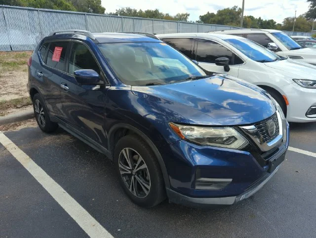 Used 2020 Blue Nissan SV image 1