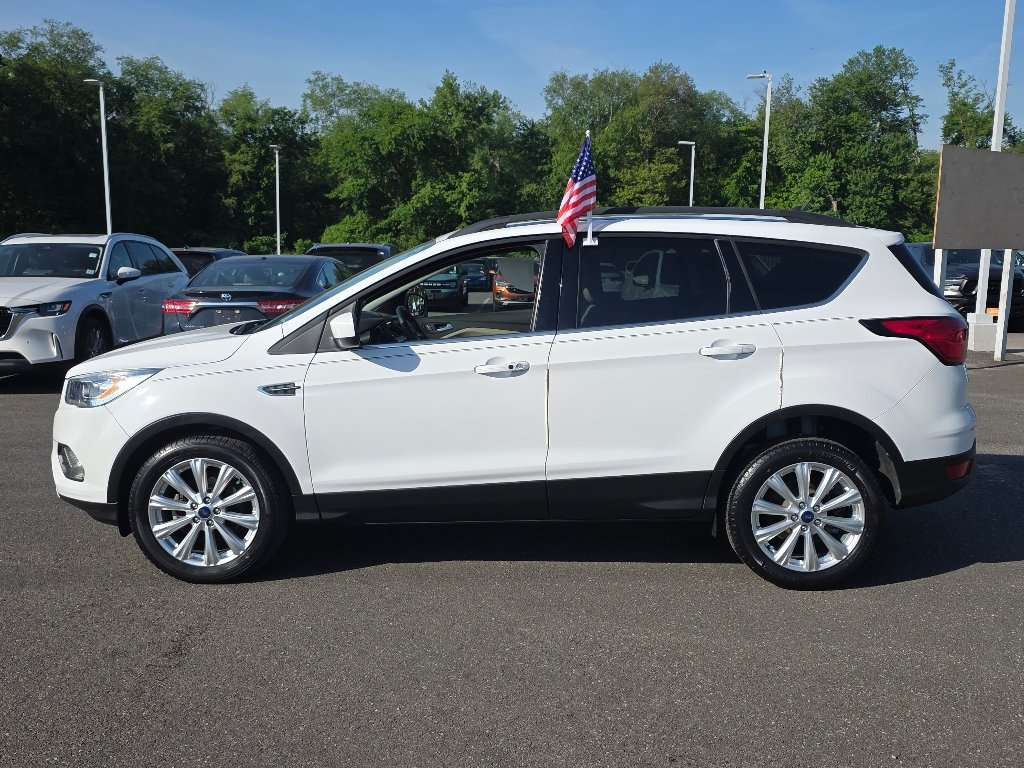 Used 2019 Oxford White Ford SEL image 12