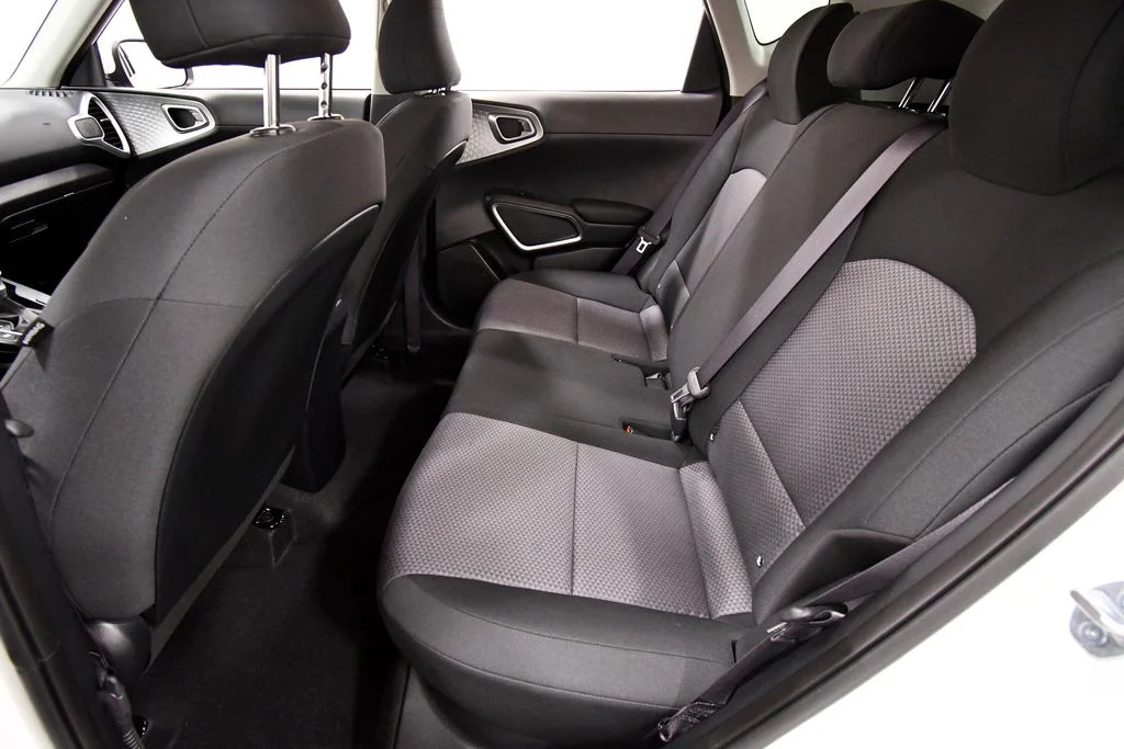 Certified Used 2025  Kia LX image 15
