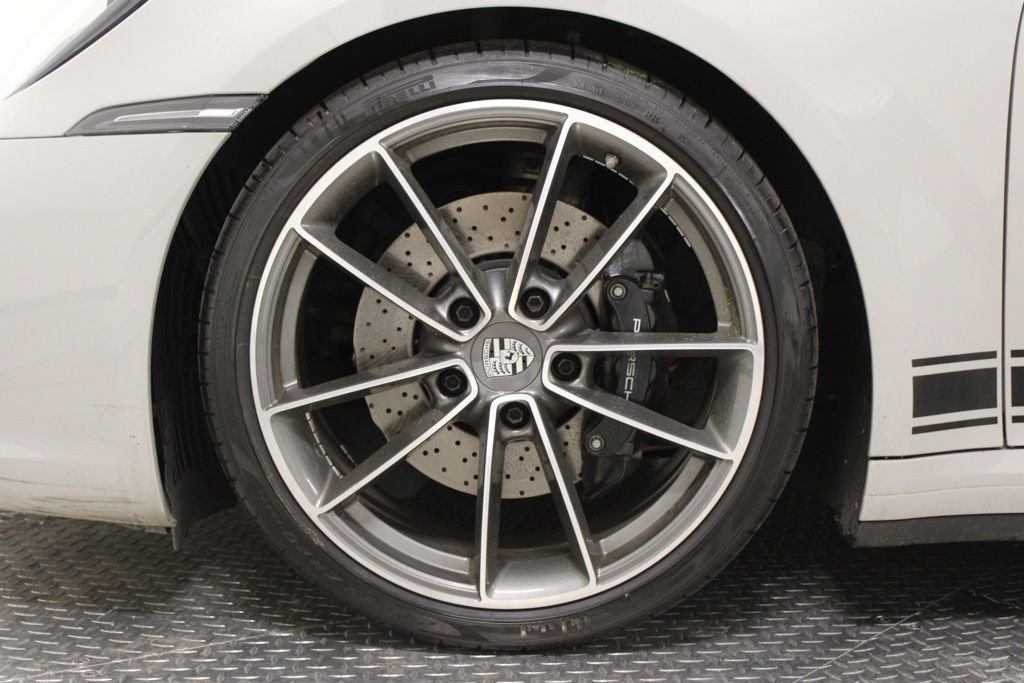 Used 2024  Porsche Carrera 4S image 13