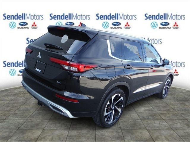 Used 2022 Black Mitsubishi SEL image 9