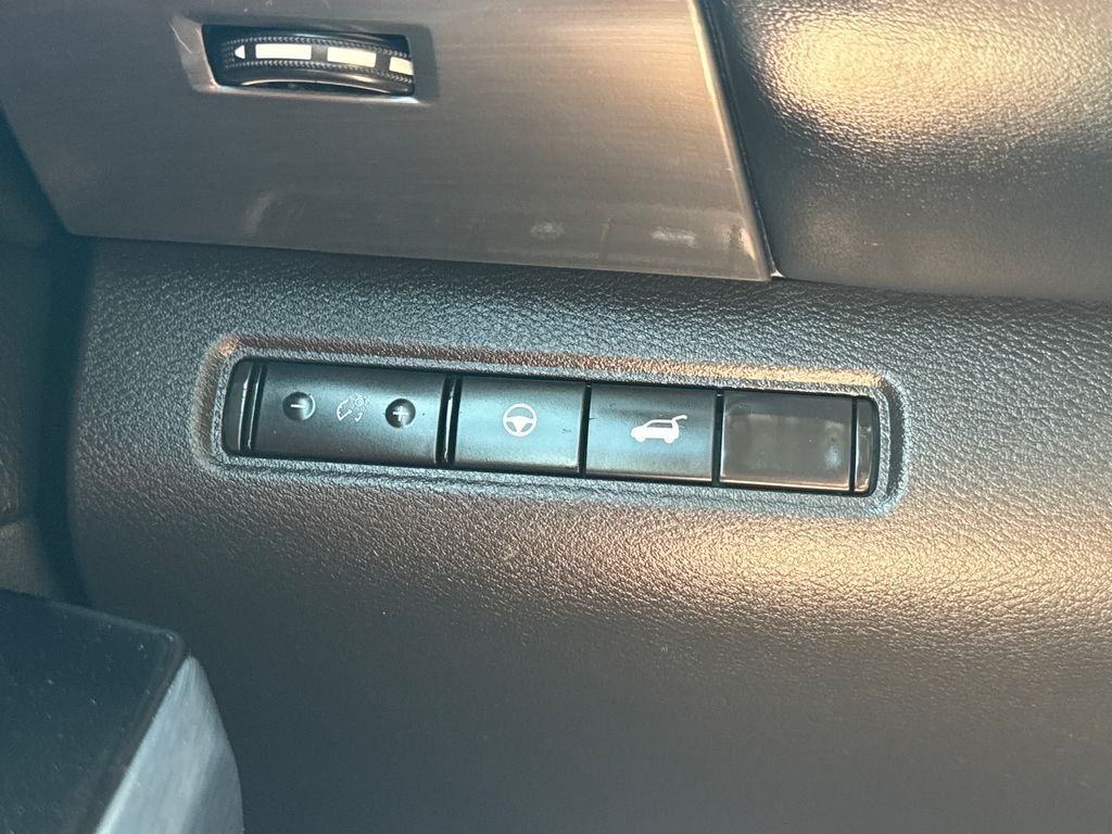 Used 2023 Gray Nissan SL image 34