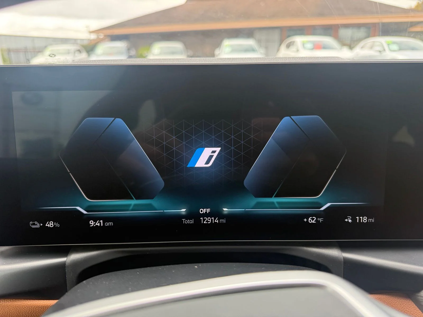 Used 2025 Gray BMW xDrive40 image 16