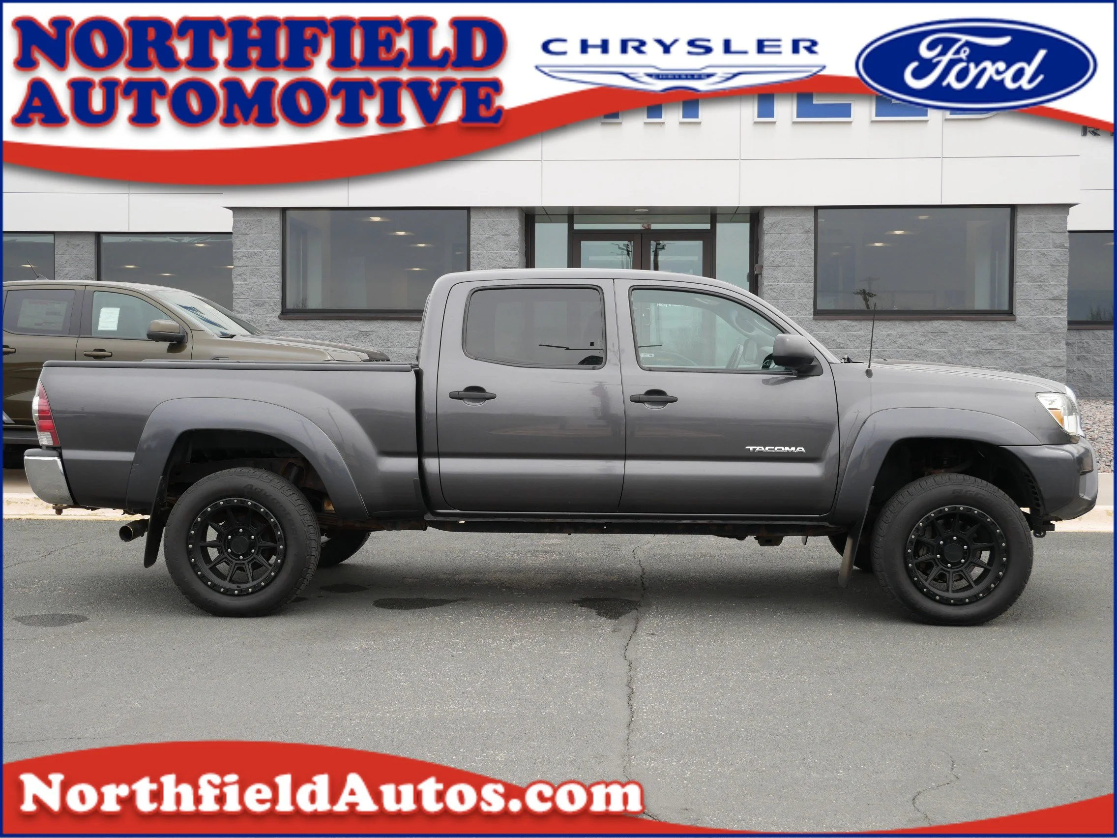 Used 2013 Toyota Tacoma Base with VIN 3TMMU4FN0DM056958 for sale in Northfield, Minnesota