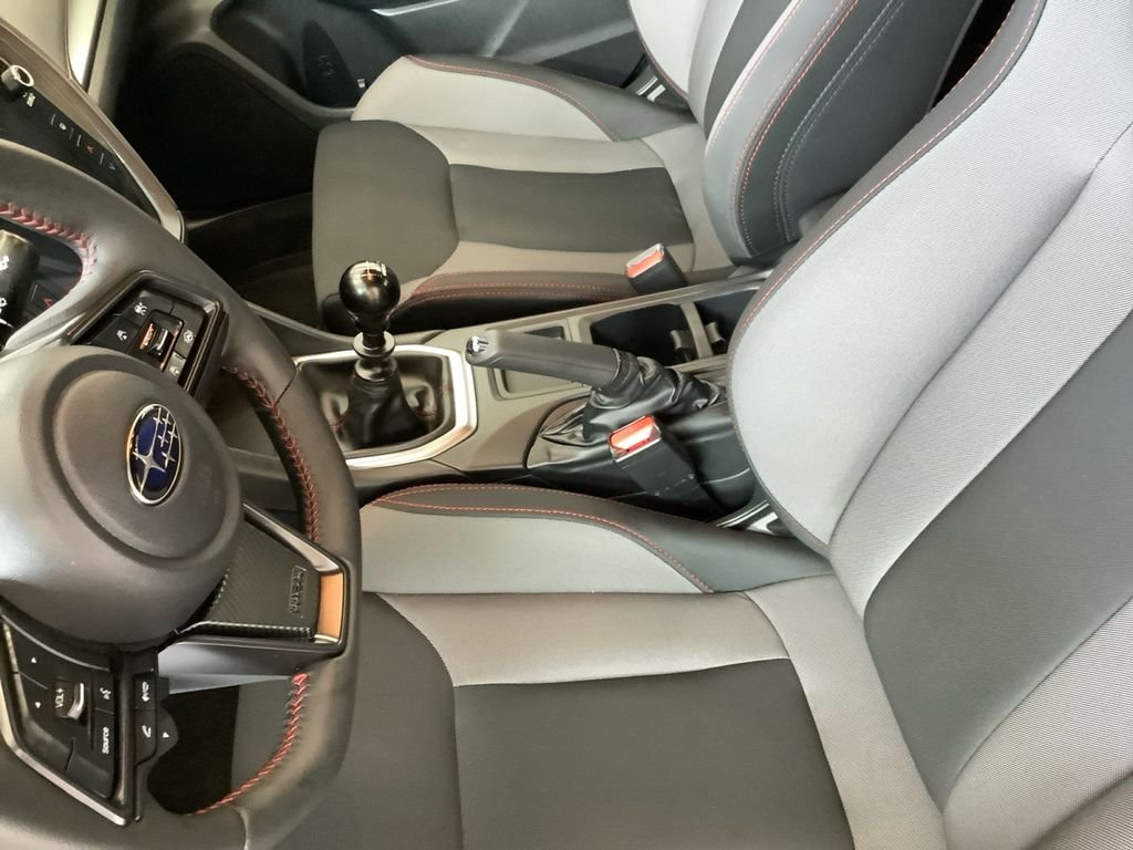 Used 2024 Gray Subaru Base image 8