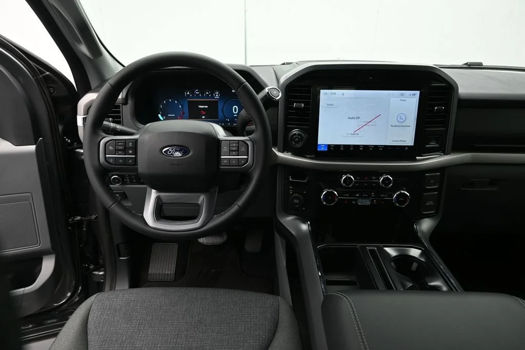 New 2026 Carbonized Gray Metallic Ford XLT image 22