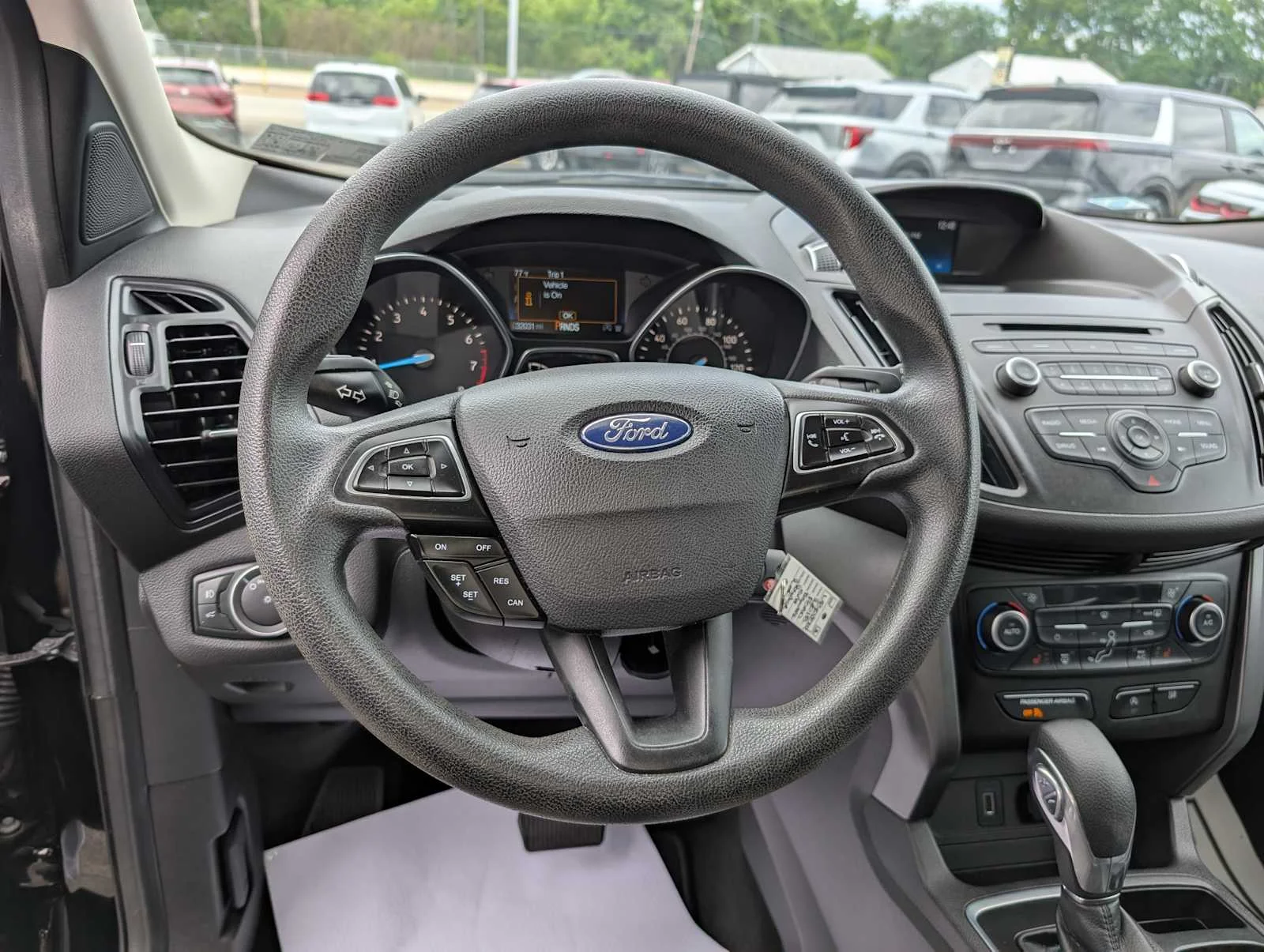 Used 2018 Shadow Black Ford SE image 36