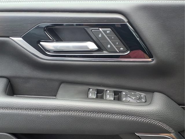 Used 2025 Sterling Metallic GMC Denali image 16