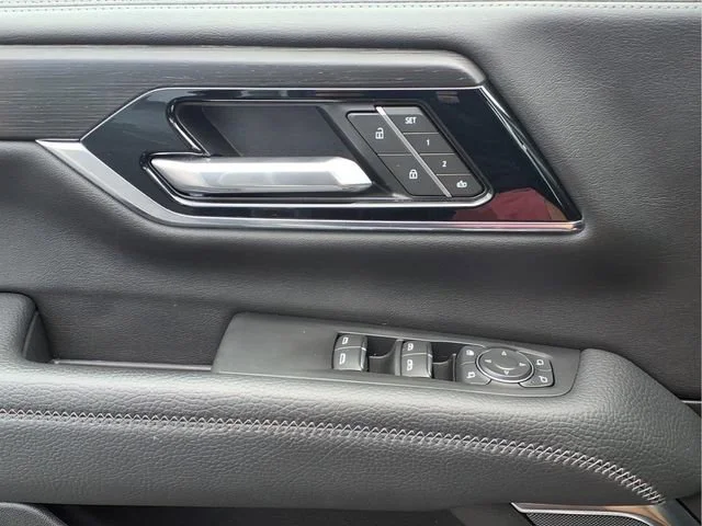 Used 2025 Sterling Metallic GMC Denali image 16