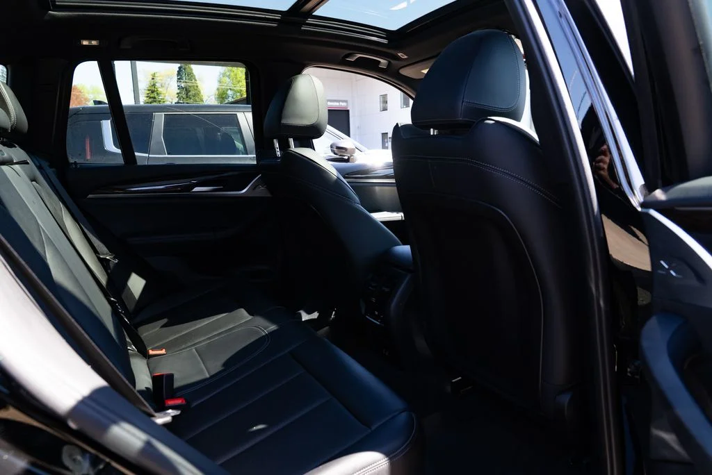 Used 2023 Black BMW xDrive30i image 22