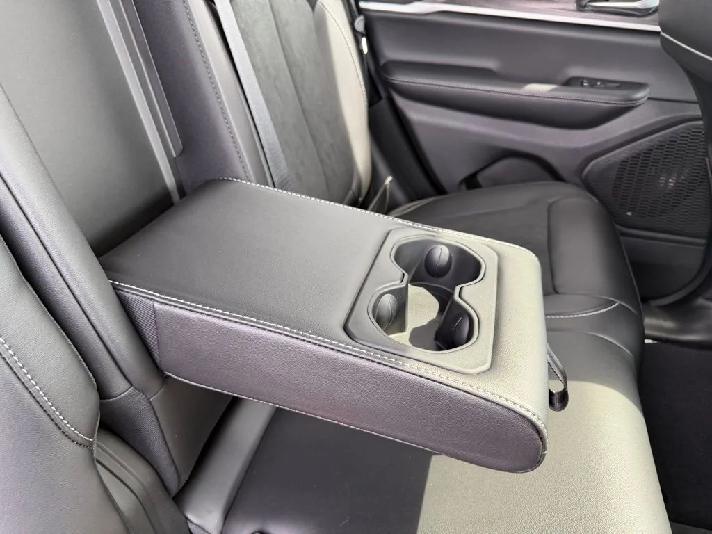 New 2026 Red Jeep Altitude image 37