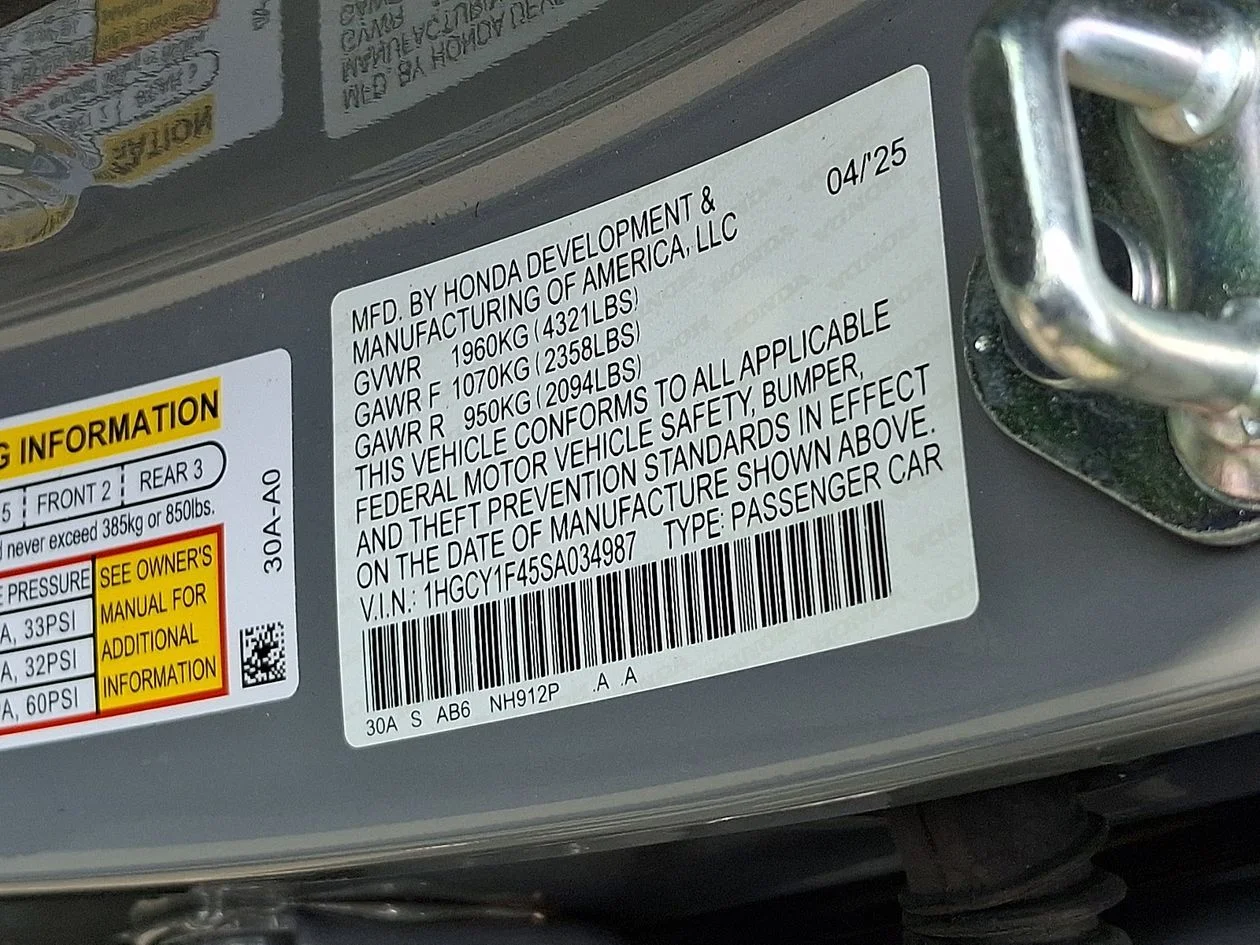Used 2025  Honda SE image 27