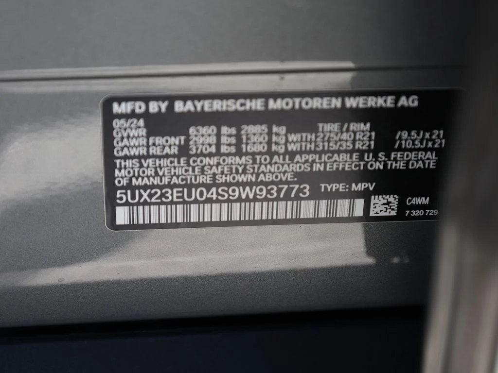 Used 2025 Gray BMW xDrive40i image 45