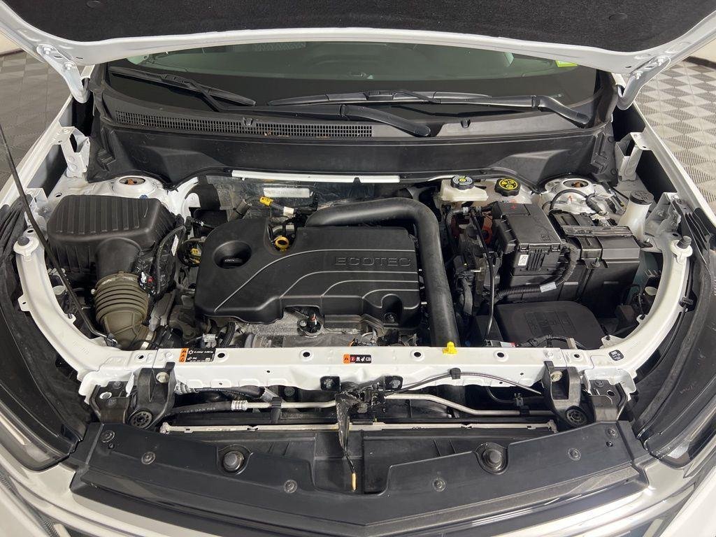 Used 2024 Summit White Chevrolet LT image 26