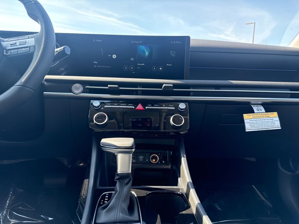 New 2026 White Hyundai SEL Premium image 18