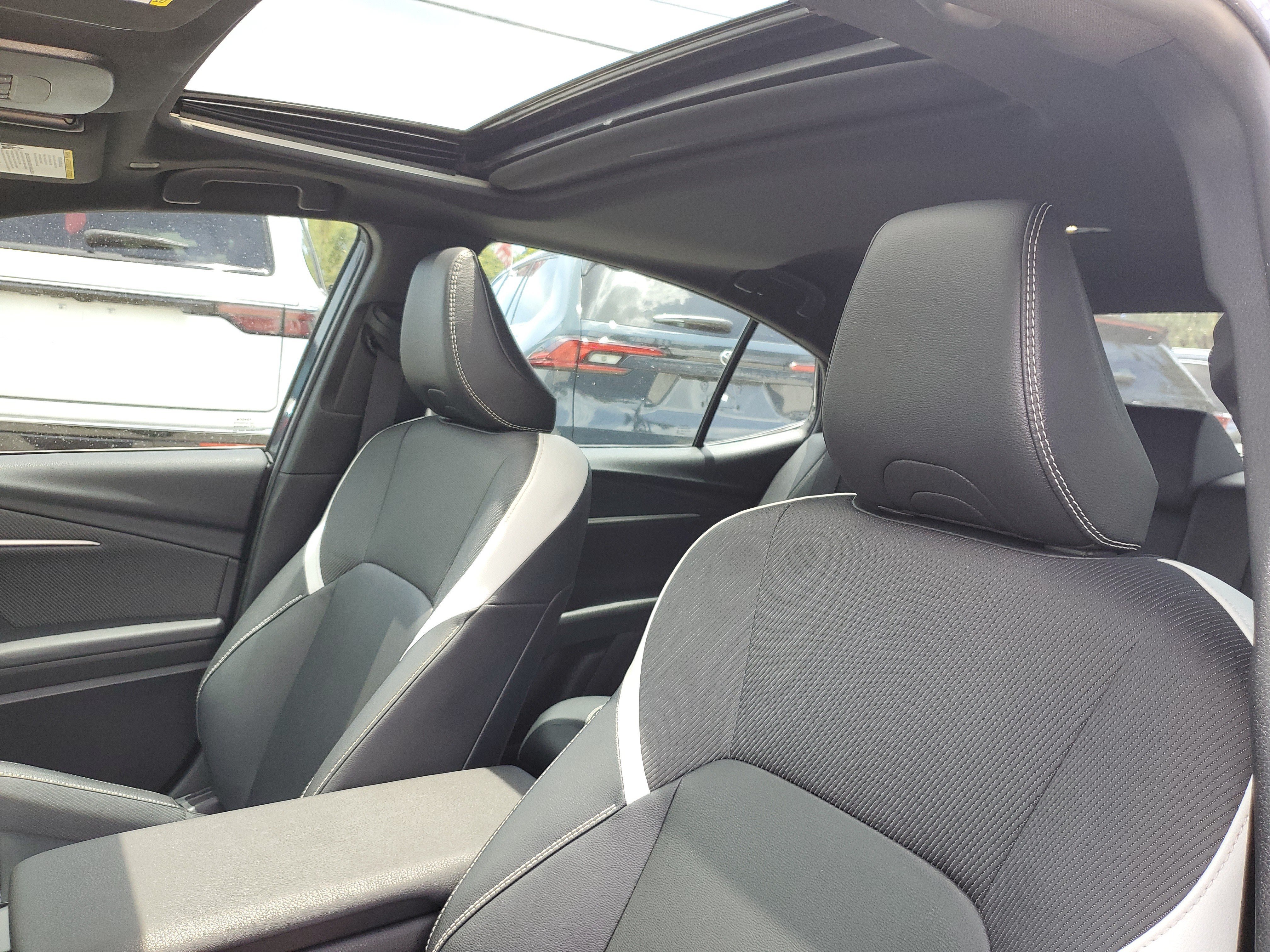 Used 2025 Underground Toyota SE image 17
