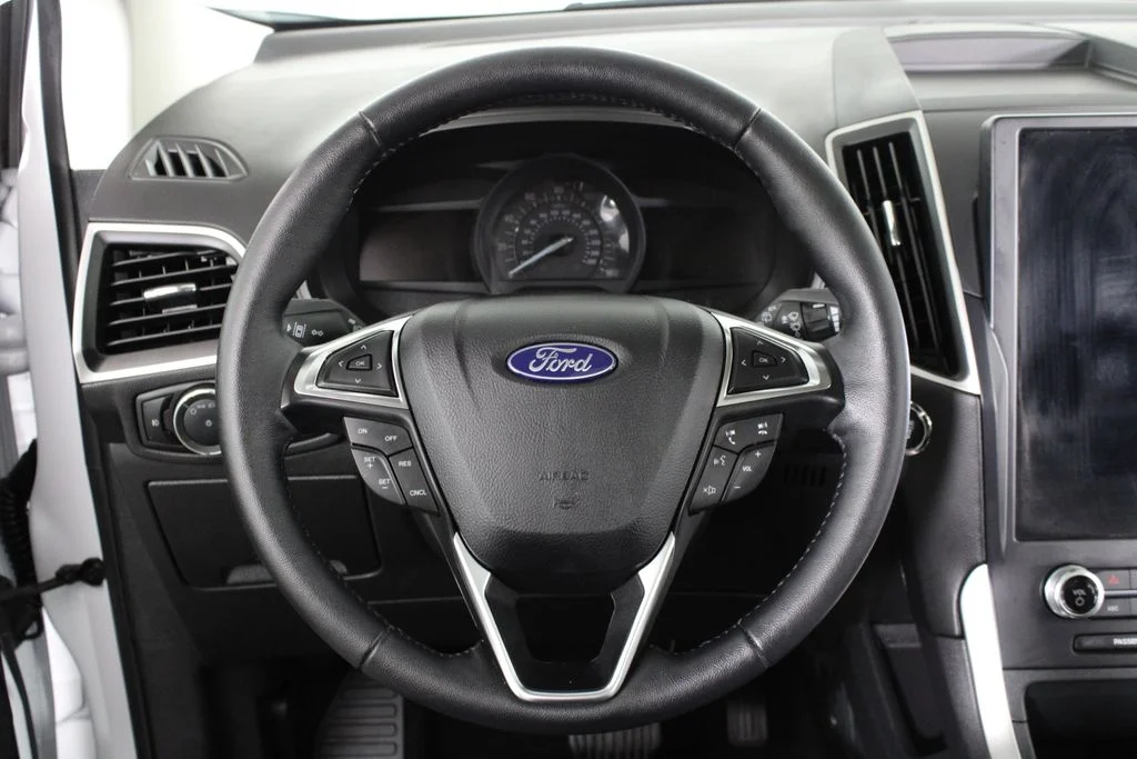 Used 2024 White Ford SEL image 24
