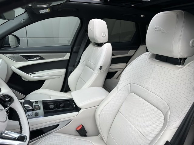 2026 Jaguar F-Pace R-Dynamic S - Photo 29