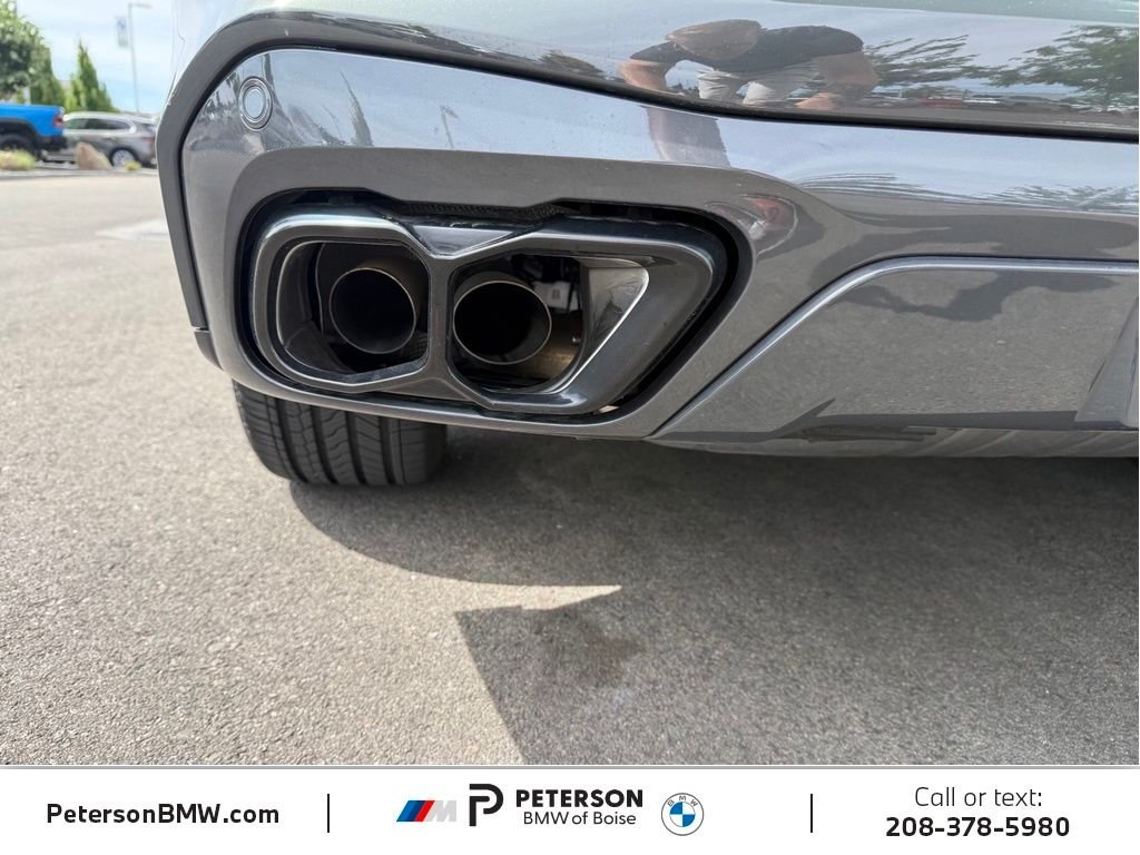 Used 2026 Gray BMW M60i image 14