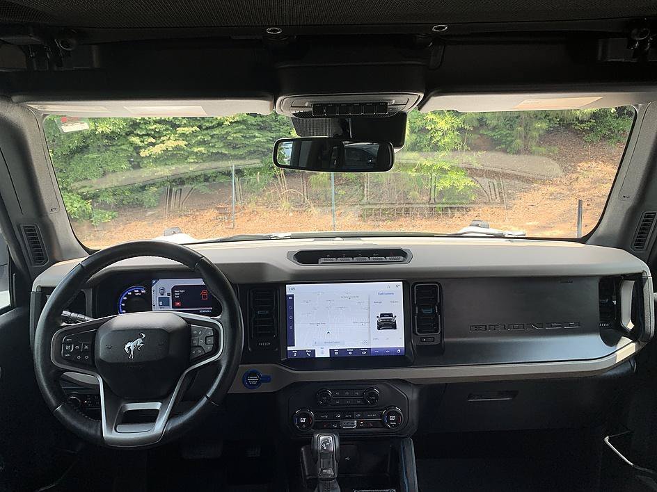 Used 2023 Oxford White Ford Wildtrak image 17
