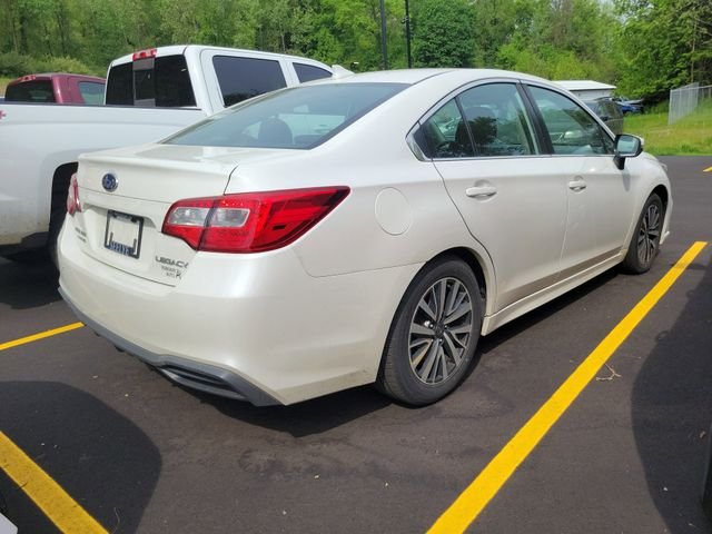 Used 2018 White Subaru 2.5i image 3