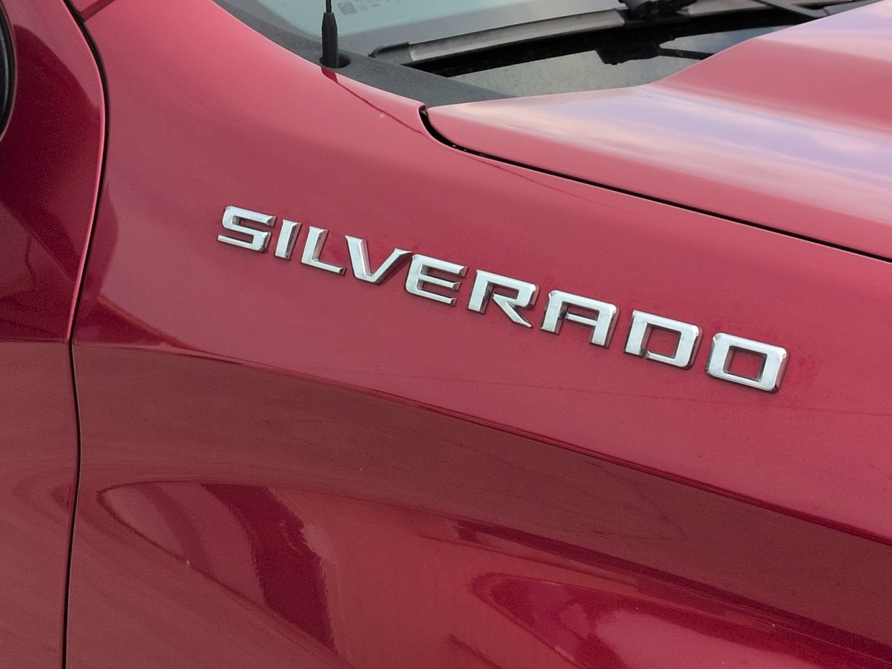 Used 2020 Cajun Red Tintcoat Chevrolet RST image 13