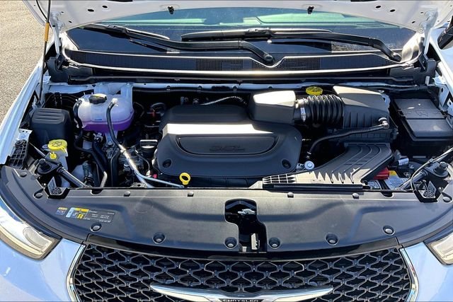 New 2026 Chrysler Pacifica Select 4D Passenger Van