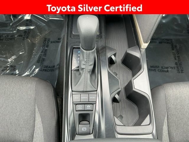Used 2025  Toyota LE image 35