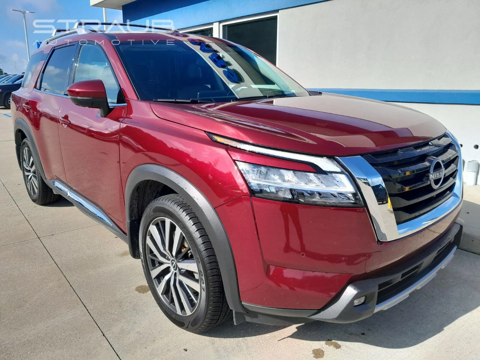 Used 2022 Scarlet Ember Tintcoat Nissan Platinum image 3