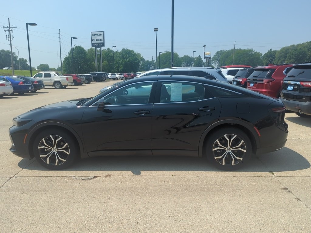 2024 Toyota Crown Limited photo 3