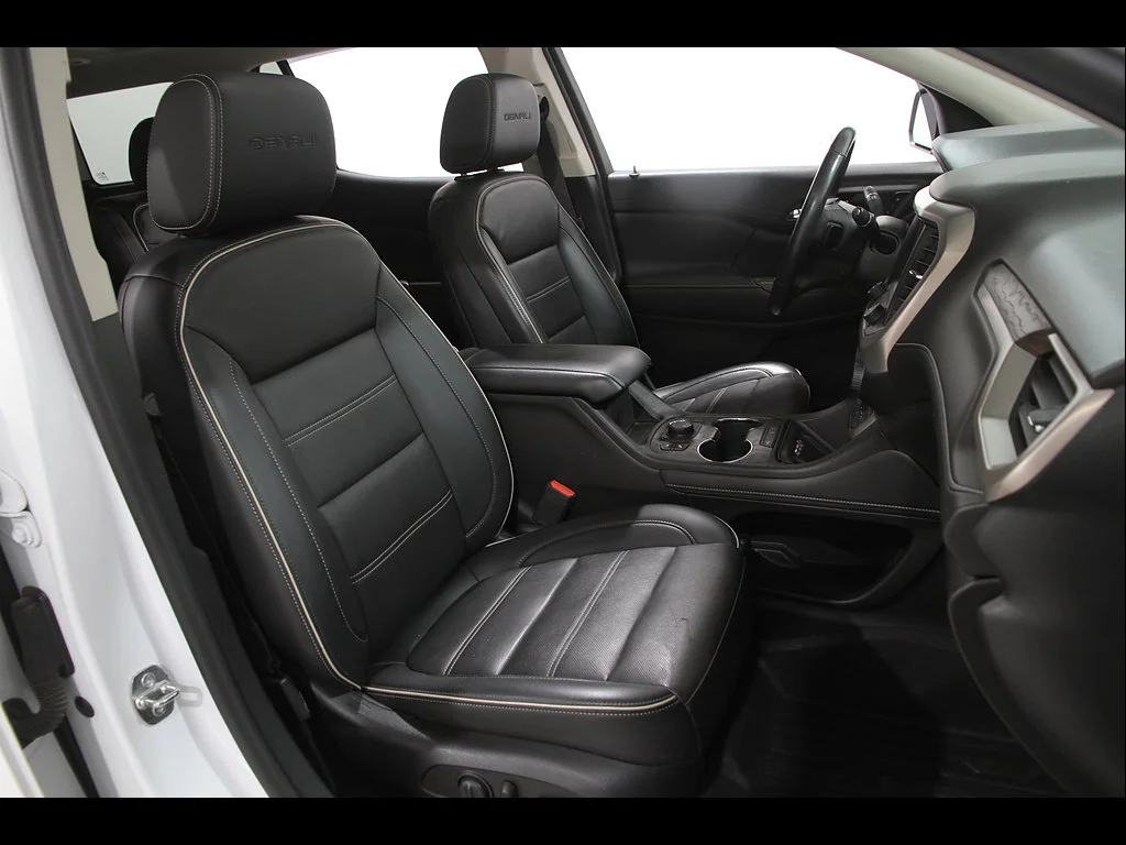2022 GMC Acadia Denali - Photo 18