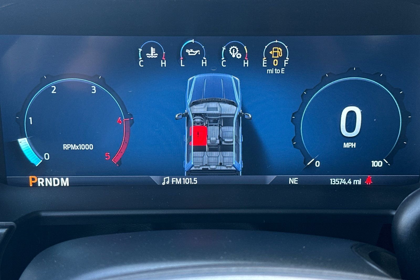 Used 2025  Ford Lariat image 23