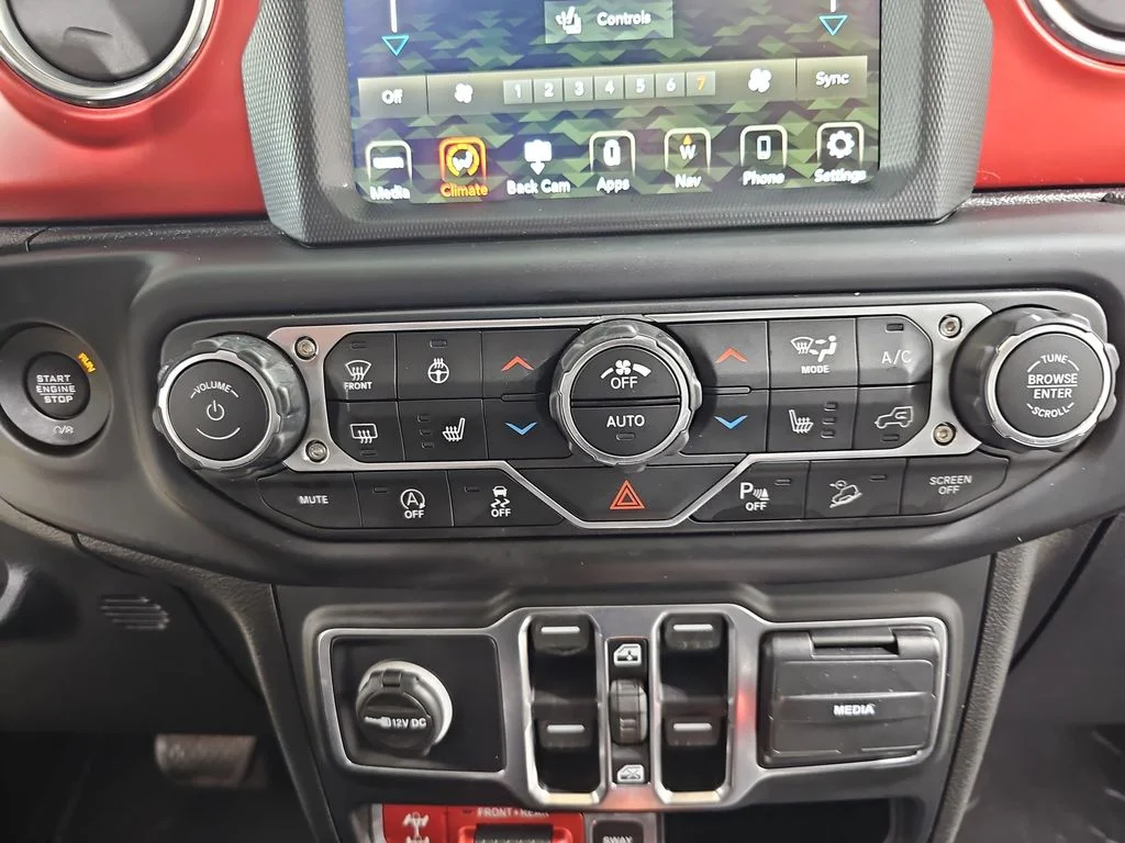 Used 2020 White/off-white Jeep Unlimited Rubicon image 27