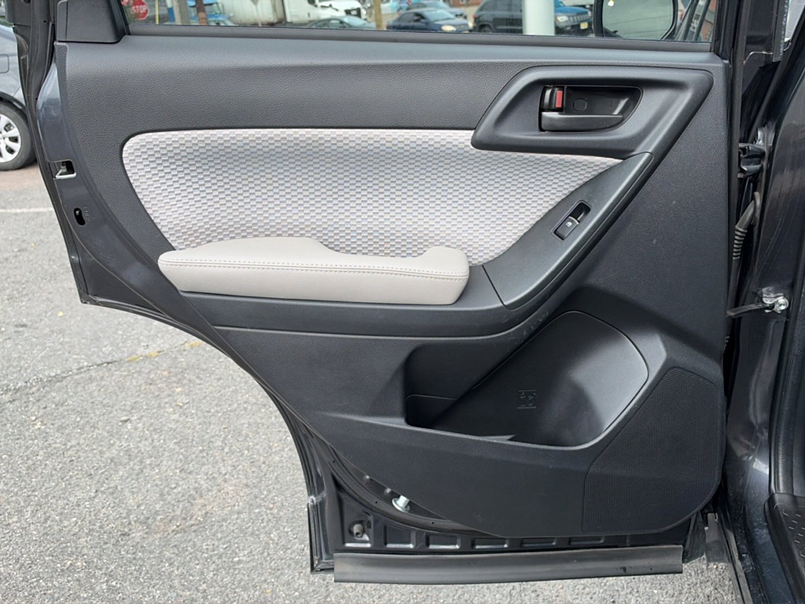 Used 2018 Dark Gray Metallic Subaru 2.5i image 20