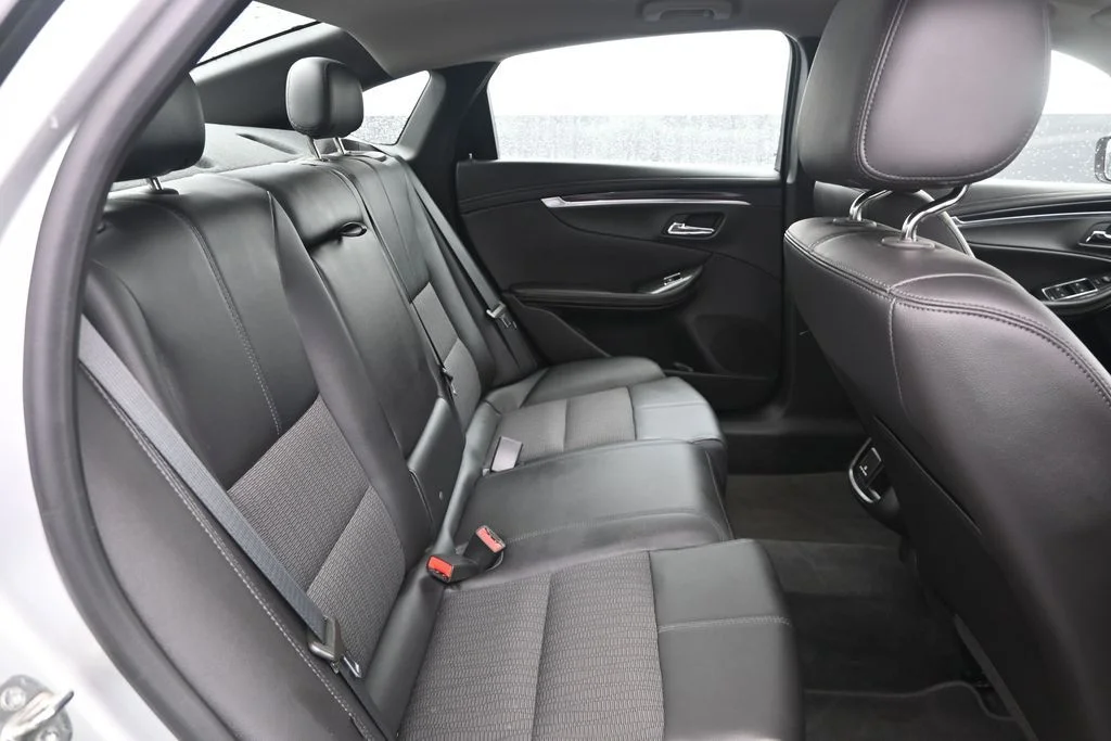 Used 2020 Silver Chevrolet LT image 12