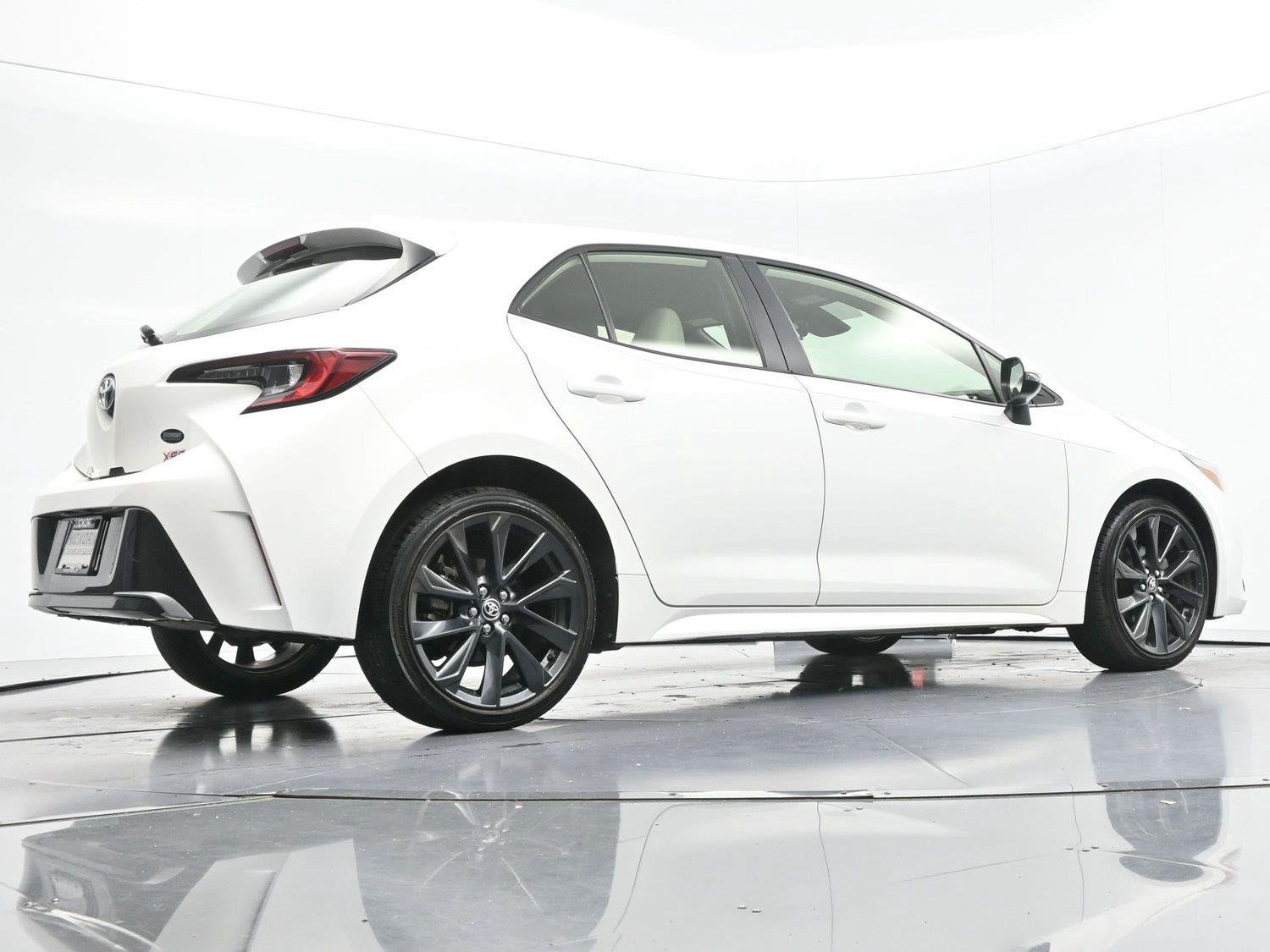 Used 2024 Ice Cap Toyota XSE image 49