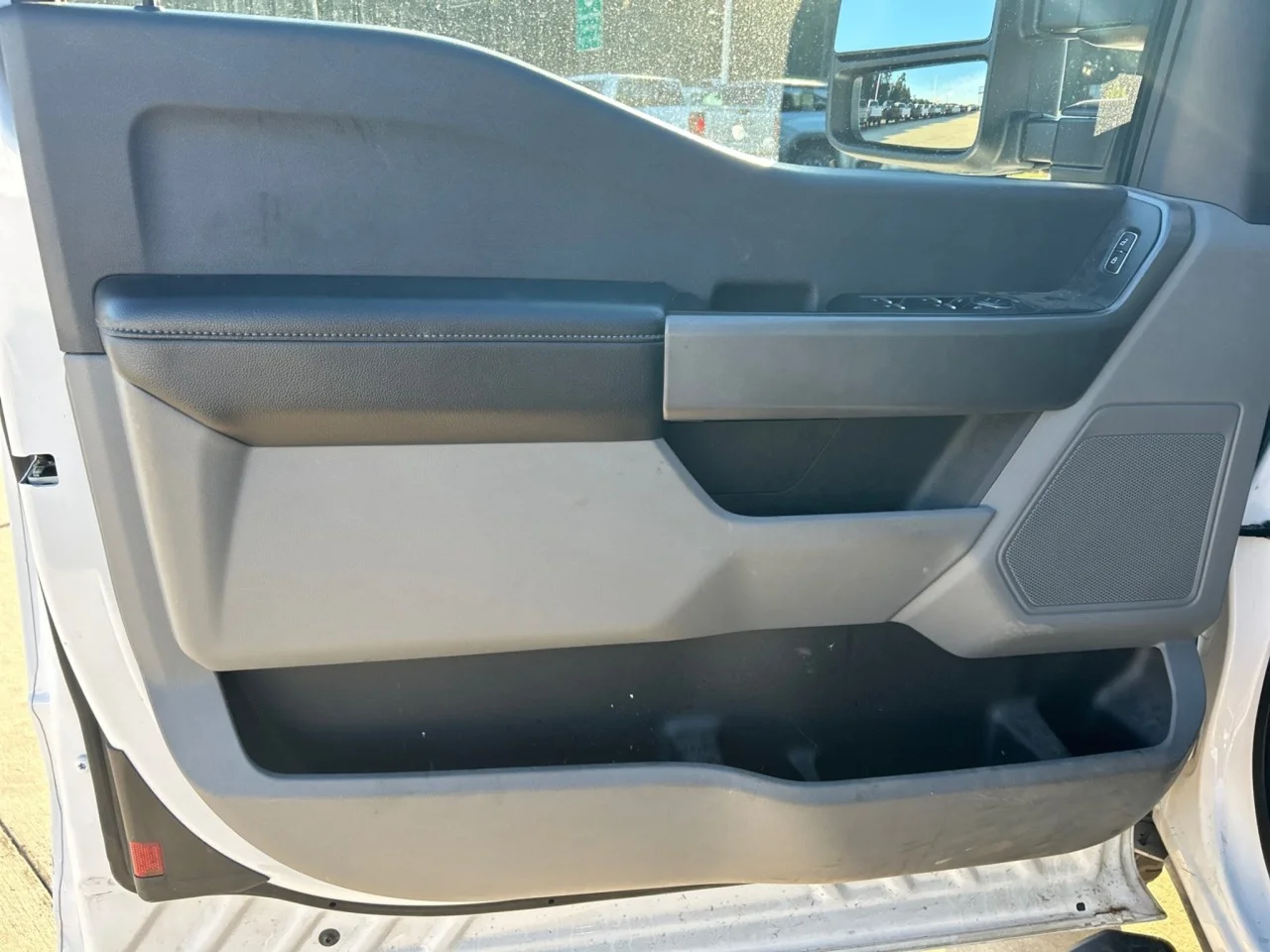 Used 2024 White Ford XL image 12