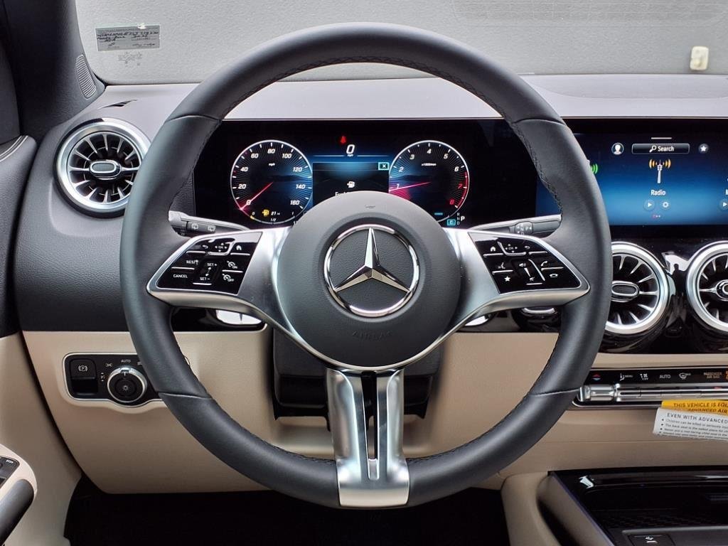 Used 2025 Polar White Mercedes-Benz GLA 250 image 15