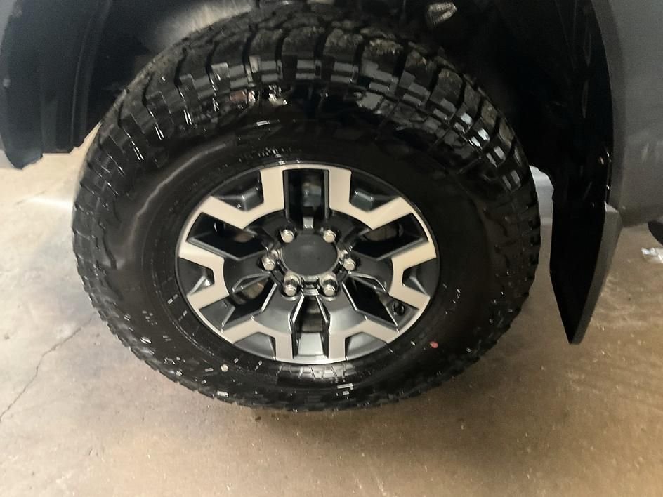 Used 2017 Silver Toyota TRD Off-Road image 14