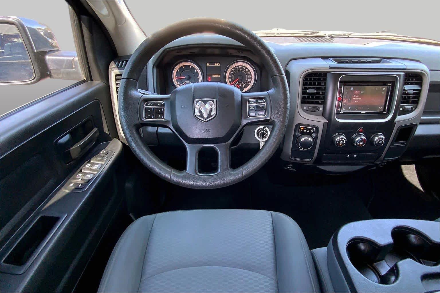 Used 2016 Brilliant Black Crystal Pearlcoat Ram Tradesman image 6