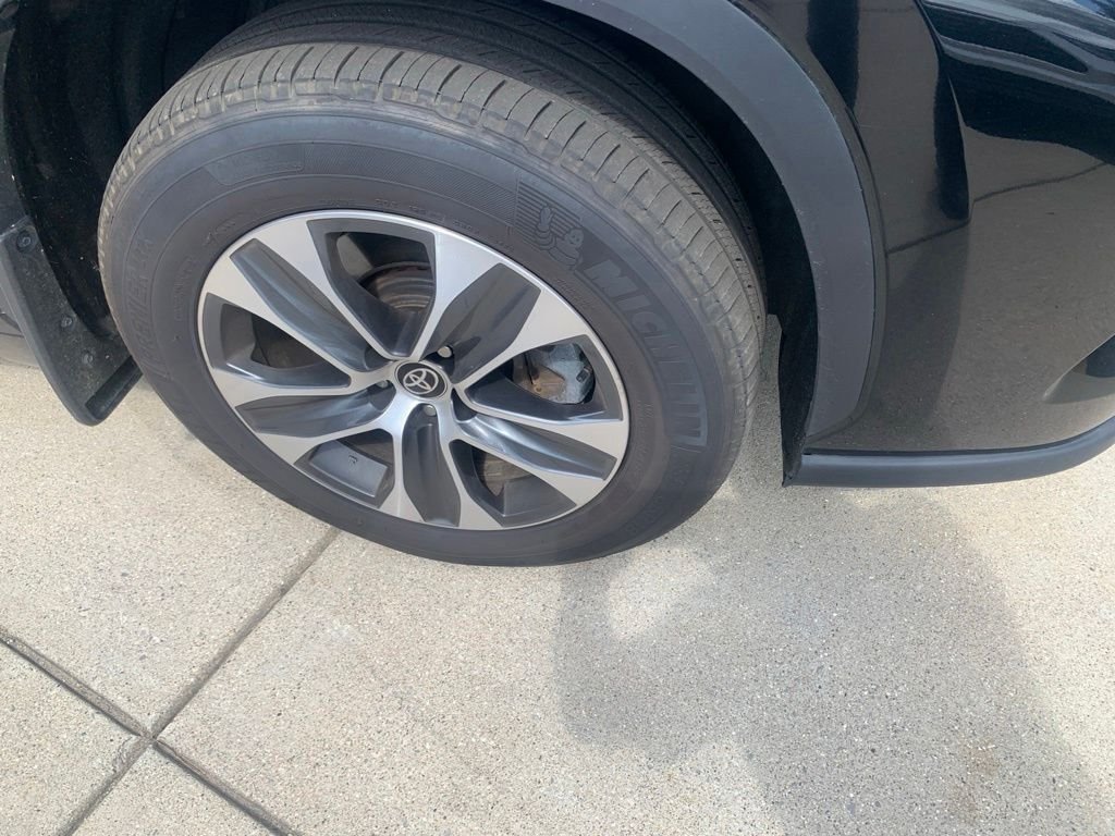 Used 2025 Black Toyota XLE image 6