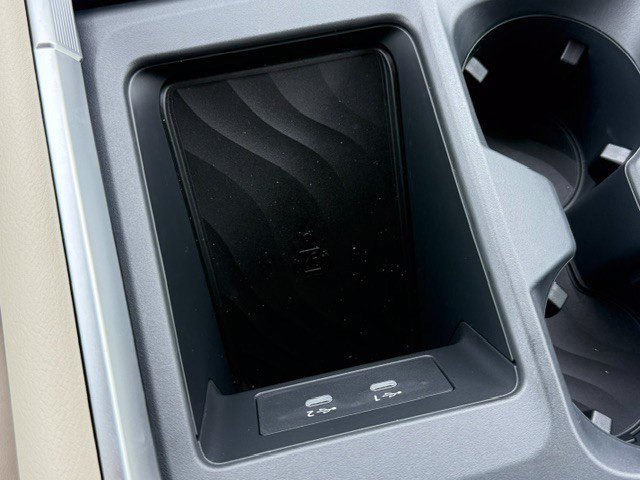 New 2026 Super Black Nissan Platinum image 35