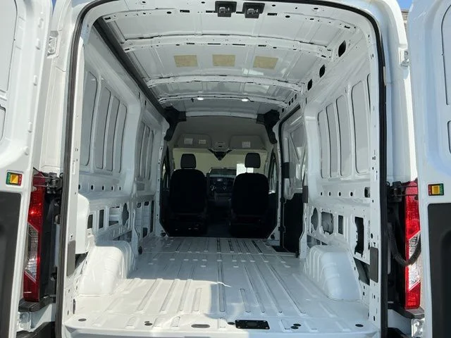 Used 2025 White Ford Base image 8