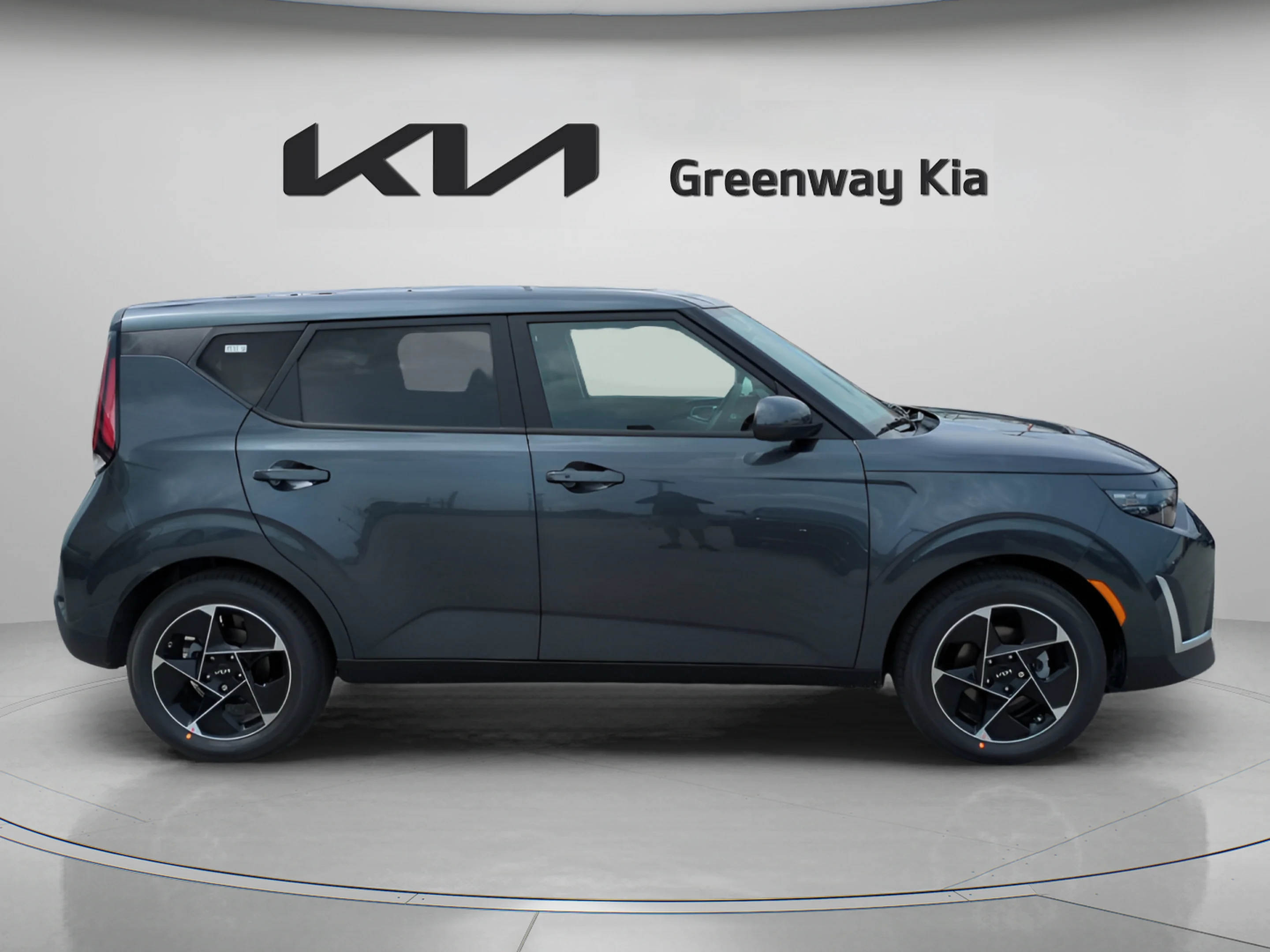 Certified Used 2025 Gravity Gray Kia EX image 9