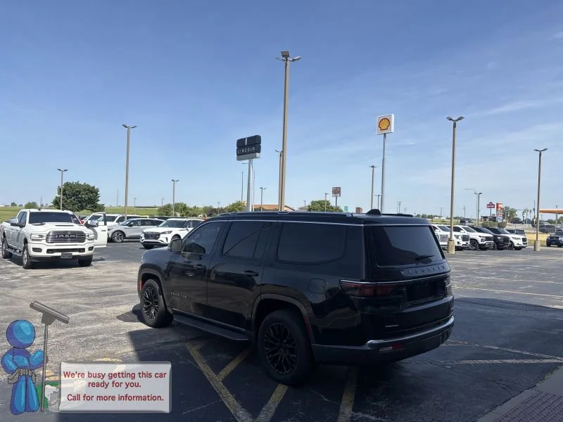 Used 2022 Diamond Black Crystal Pearlcoat Jeep Series II image 3