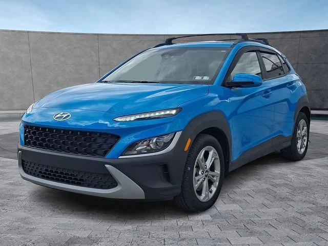 Used 2023 Green Hyundai SEL image 4
