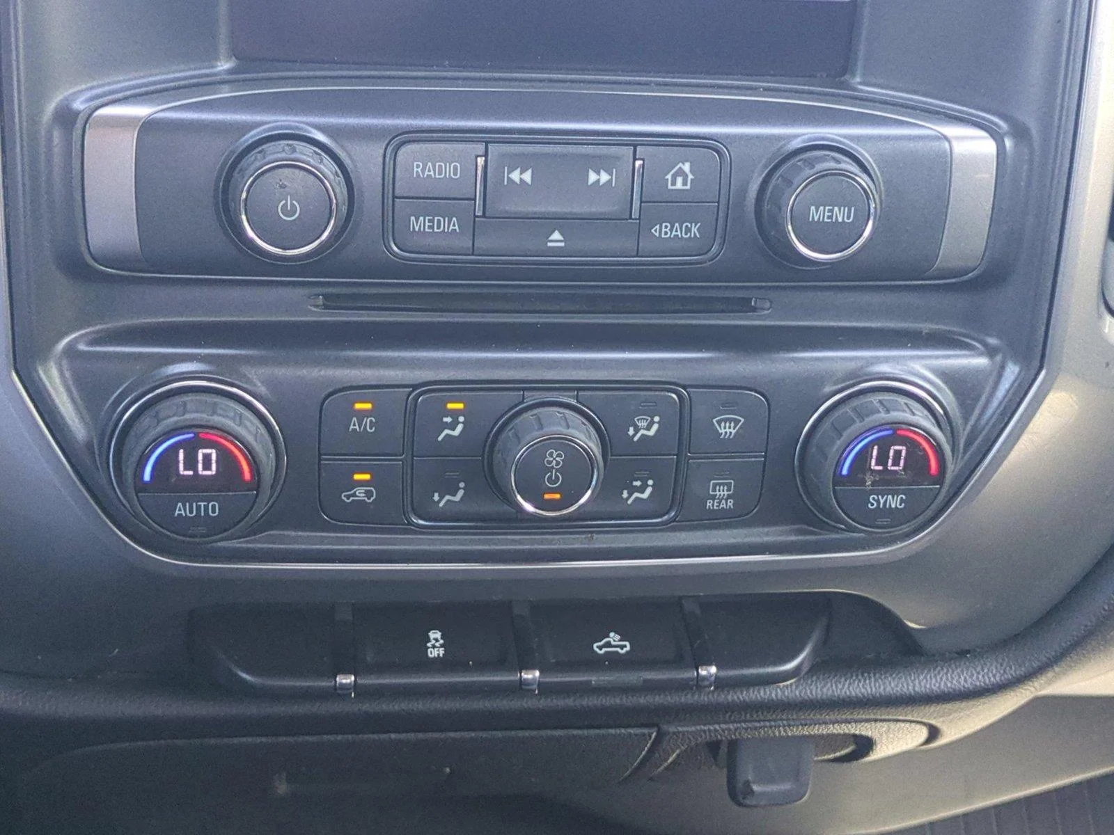 Used 2018 Black Chevrolet LT image 27