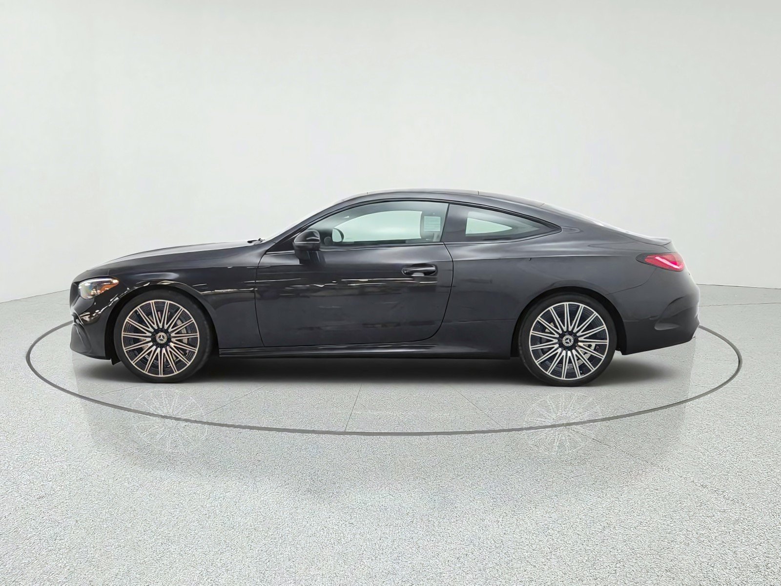 New 2027 Graphite Grey Metallic Mercedes-Benz CLE 450 4MATIC® Coupe image 8