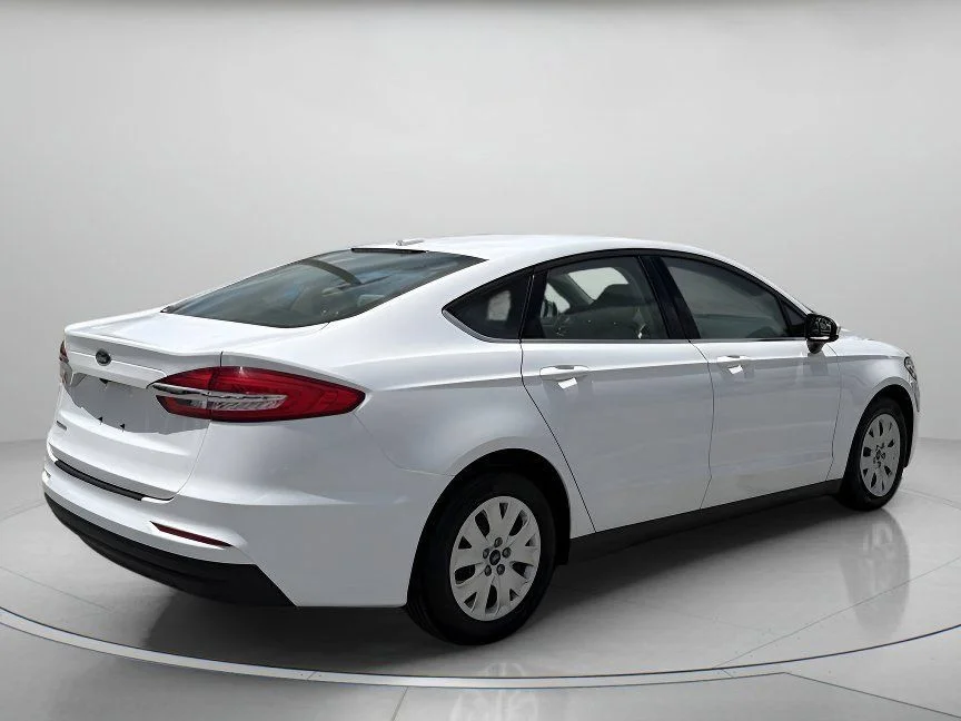 Used 2020 White Ford S image 4
