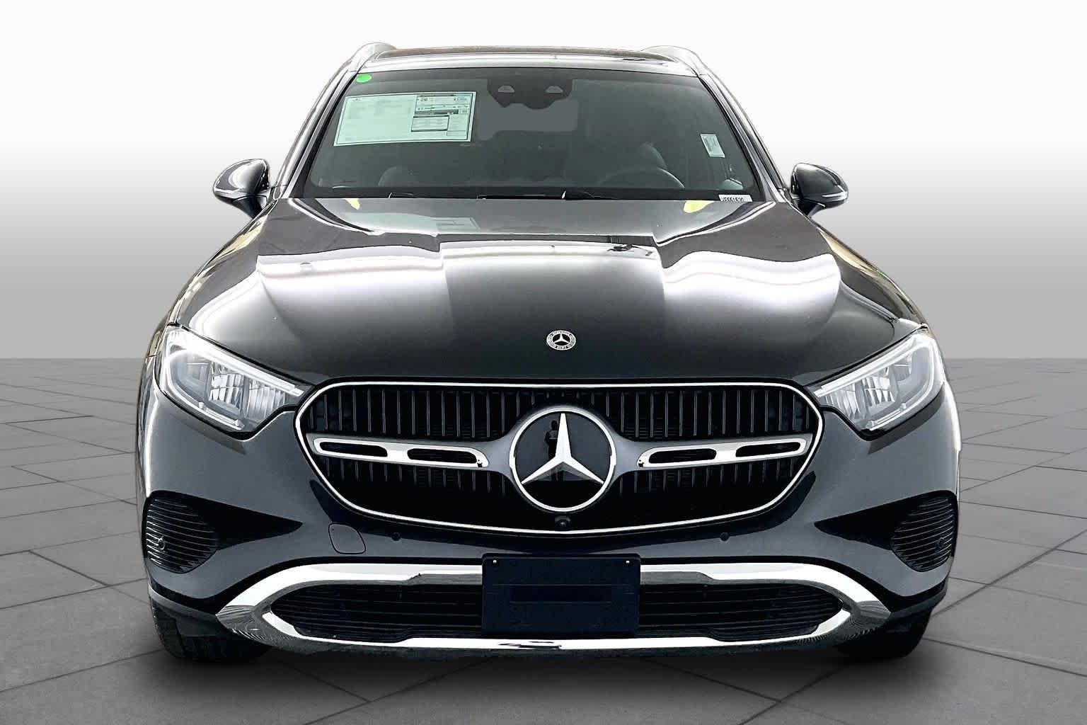 New 2027 Graphite Grey Metallic Mercedes-Benz GLC 300 image 3